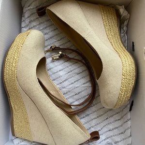 Aldo Tan Wedge
